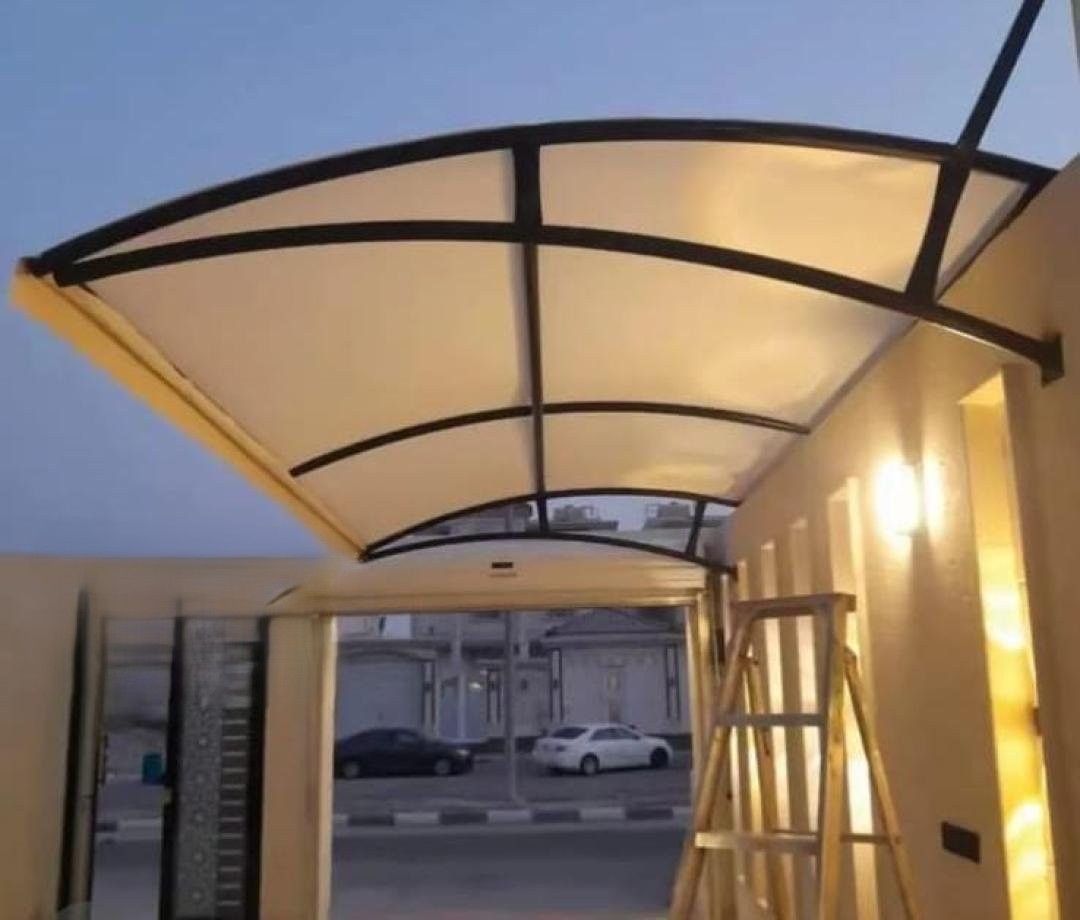 مظلات سيارات مودرن الدمام: تصميم عصري وحماية متكاملة لسيارتك