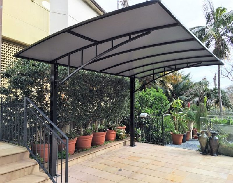 مظلات مقاومة للعوامل الجوية في القطيف 