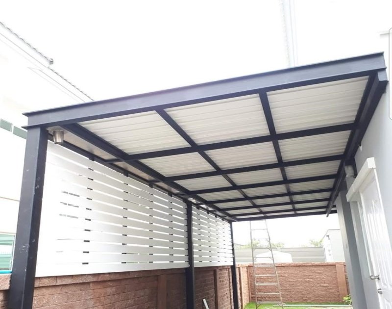 مظلات ساندوتش بانل بأفضل الأسعار في الدمام