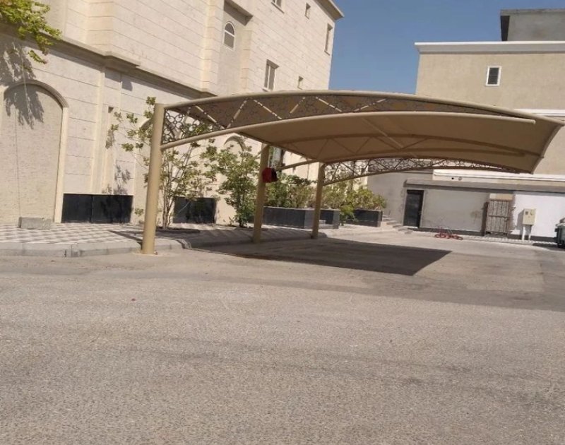 مظلات سيارات متحركة خصم 305